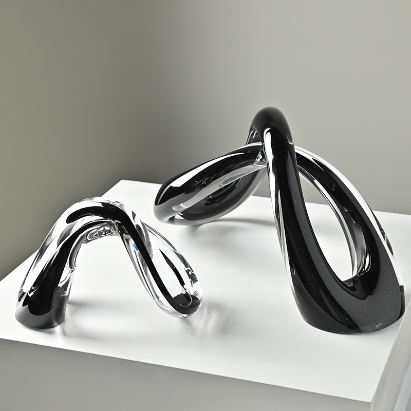 轻奢风茶几桌面交叉八字玻璃摆件