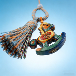 彩虹木马上有钱钥匙扣挂件 摇摇马车挂件手工编织情侣包包挂饰