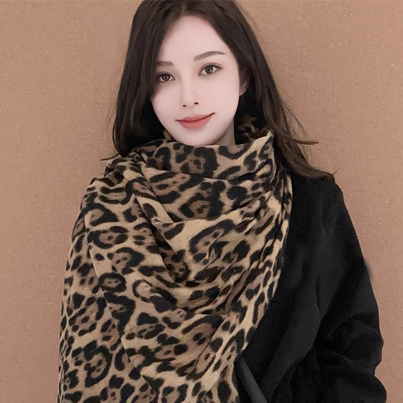小众设计甜酷复古豹纹流苏围巾女2025新款辣妹春秋季加厚保暖披肩