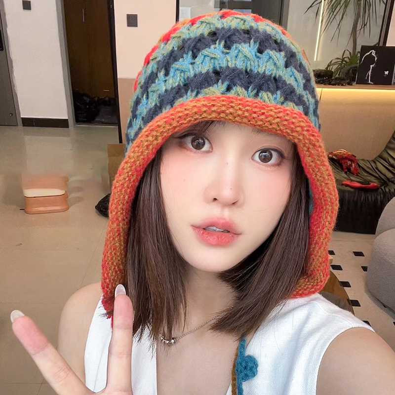 韩版时尚设计师款手工钩针彩色球毛线帽子女春秋系带流苏套头冷帽