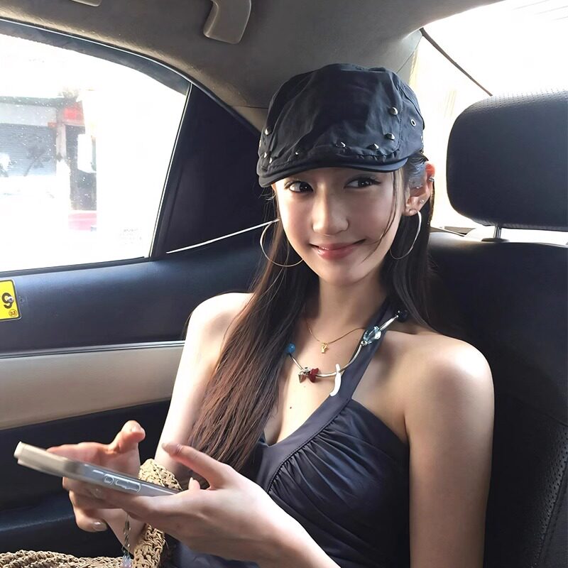 黑色复古朋克铆钉前进帽子女秋季薄款小众个性贝雷帽显脸小画家帽