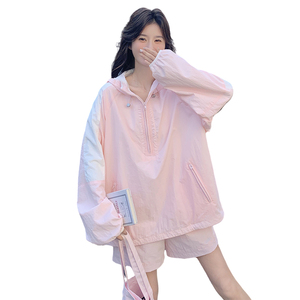 粉色休闲运动套装女2025夏季新款洋气减龄连帽防晒上衣短裤两件套图片
