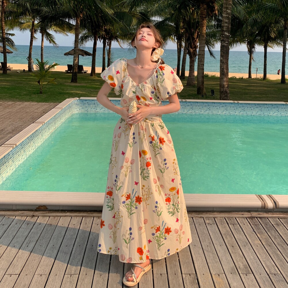 俏皮减龄收腰碎花连衣裙女夏2025新款甜美风爆款气质收腰显瘦长裙,女装连衣裙,茜茜公主