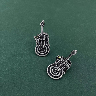 法式刺绣经典提琴猫咪图案高品质服装配饰厂家直销手工印度丝胸针