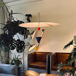 现代简约创意铁艺飞碟吊灯餐厅卧室书房设计师款时尚灯具