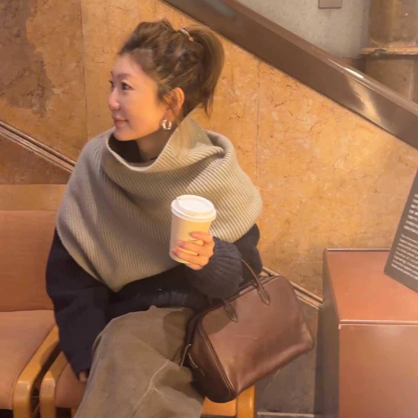 iamstudio 老粉力荐3555实用单品韩系针织坎肩围脖护颈暖背超洋气