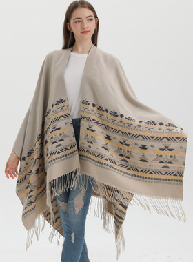 KnittedslitshawlBohemiane