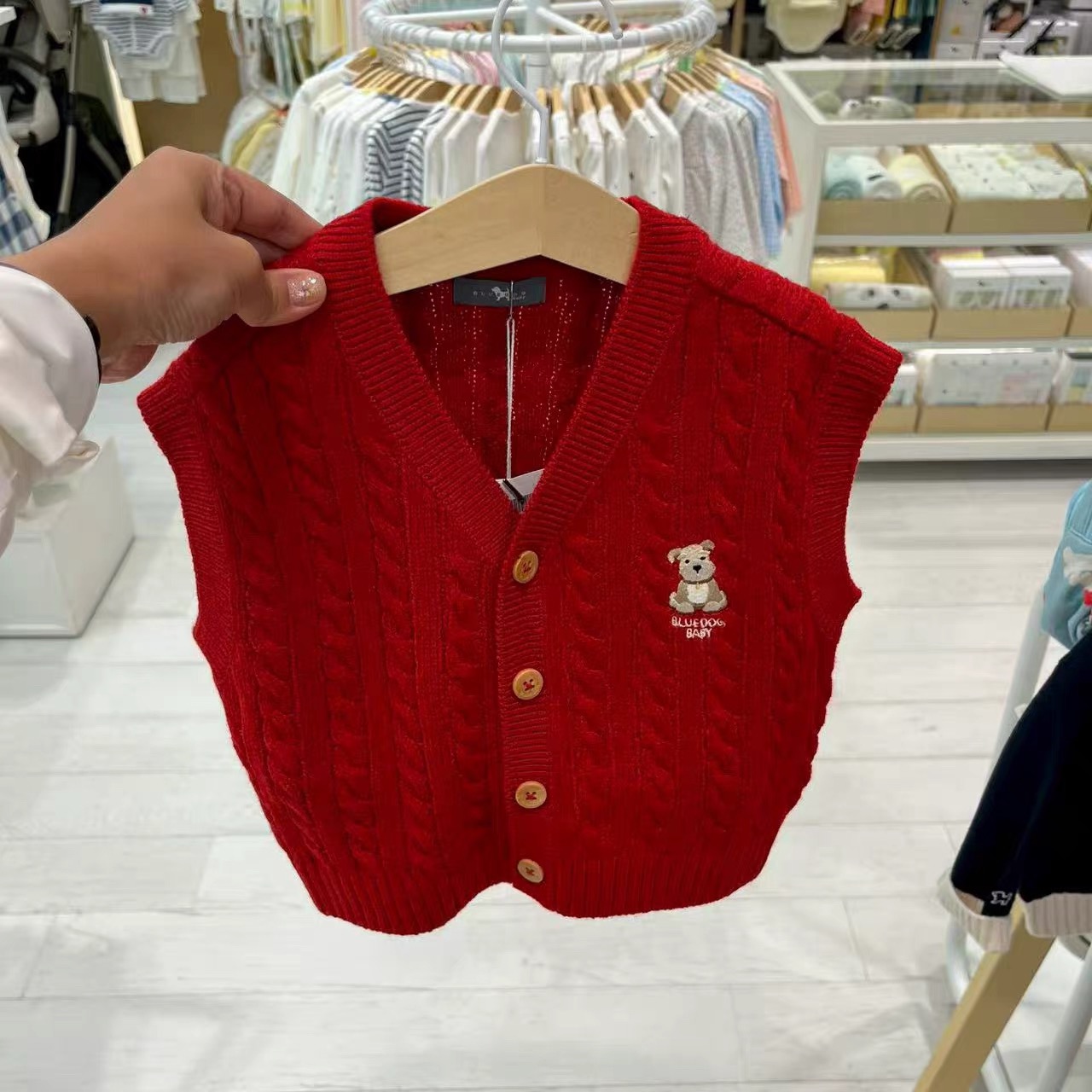 韩国童装 25秋冬新款男女童宝洋气红色麻花针织开衫马甲 背心坎肩