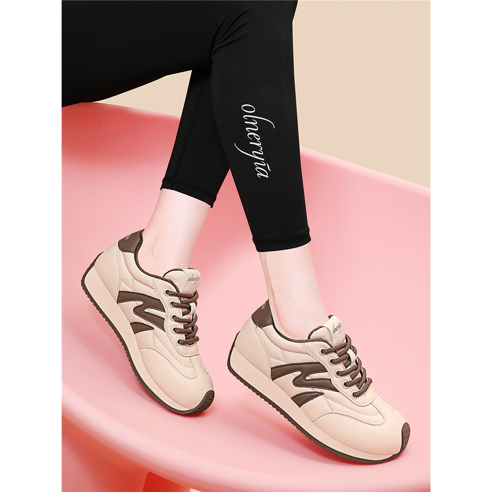 真皮加绒运动鞋女2025年秋冬季新款保暖防风跑步休闲鞋妈妈旅游鞋