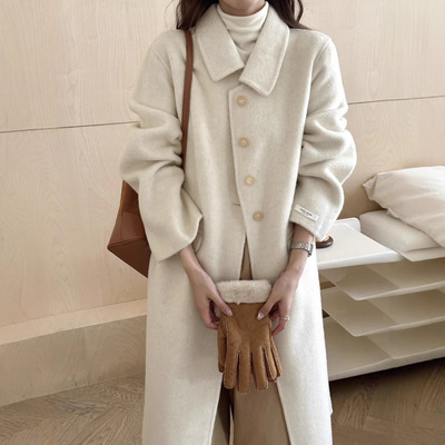 娃娃领感中长款羊毛大衣