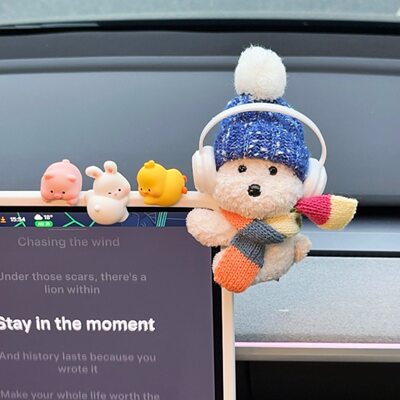 新款汽车摆件毛绒公仔车载中控台屏幕后视镜装饰品车内高级感女生