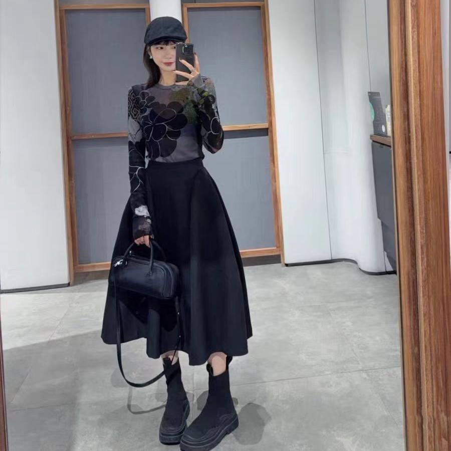 【商场同款】2025早秋新款修身百搭复古弹力薄款皮肤衣长袖T恤女