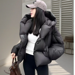 冬季2025新款韩系连帽黑色短款羽绒服女独特超好看面包服加厚外套