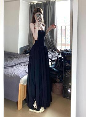 法式赫本风吊带连衣裙女夏季新款露背黑色裙子气质a字拖地长裙子