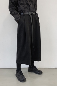 走秀同款暗黑冬季凹造型定制腰带毛呢料阔腿八分裤A261-2182-P85图片