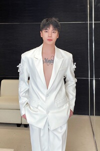 高定立体刺绣花西服长裤套装个性透纱男婚纱礼服5242P285360图片