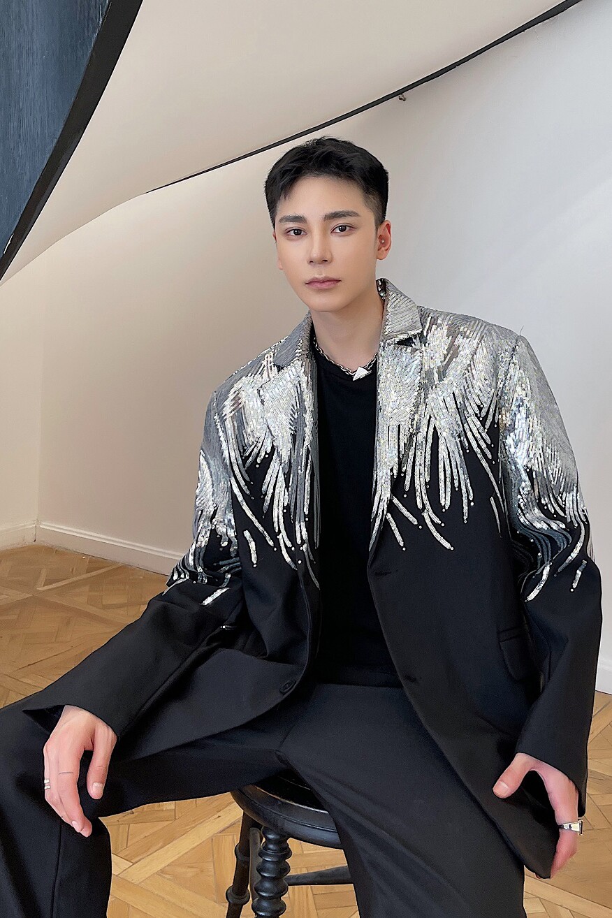 重工艺刺绣亮片潮流休闲西服理发师型男夜店炸街外套3712-P145,男装西服,电商A246