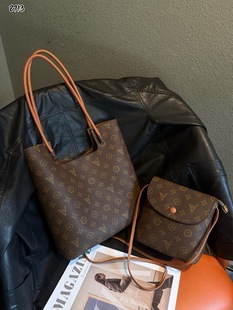 凯诗米娜2025新款时尚百搭单肩包内里搭小斜挎包小众设计托特包