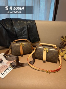 凯诗米娜经典款手提单肩斜挎枕头包波士顿