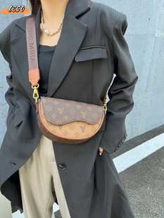 凯诗米娜女包半圆新款单肩斜挎包小众百搭马鞍包