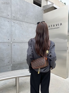 凯诗米娜女包饺子包休闲百搭高级感大容量宽带单肩斜挎链条包