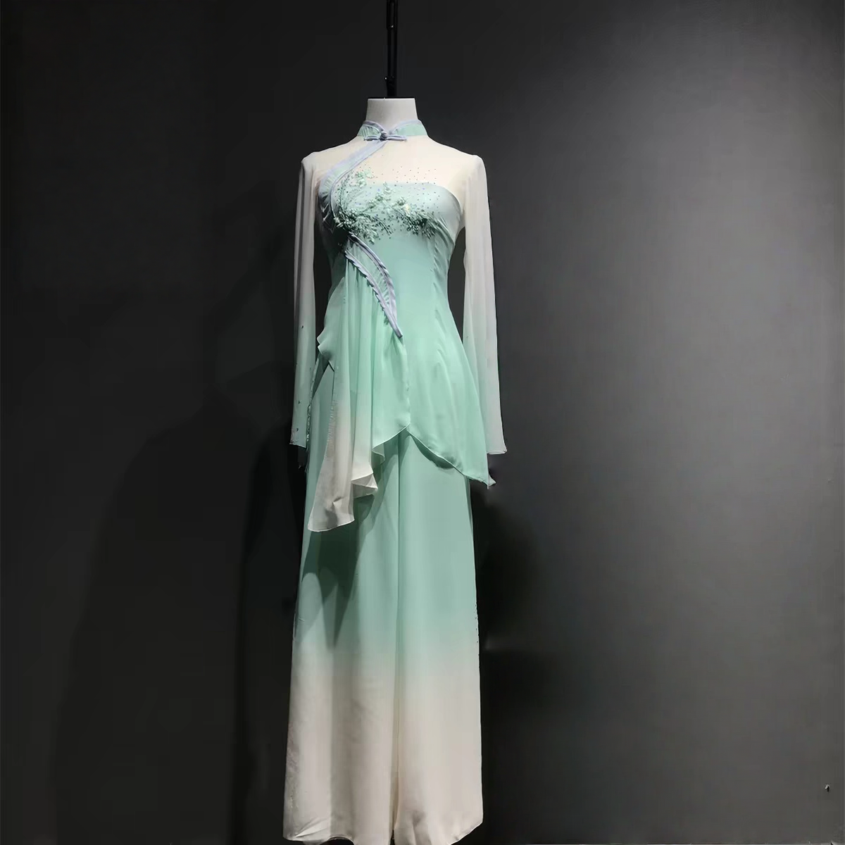新款胶州秧歌舞蹈服女款独舞群舞艺考剧目服表演服古典舞定制