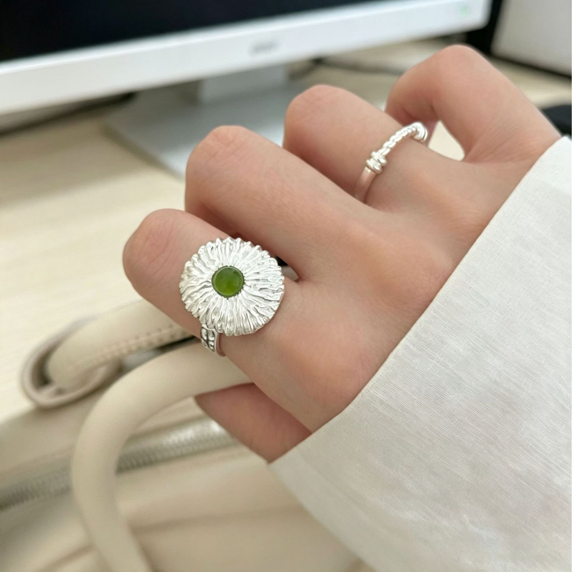 新中式文艺雏菊碧玉戒指女新款小图片