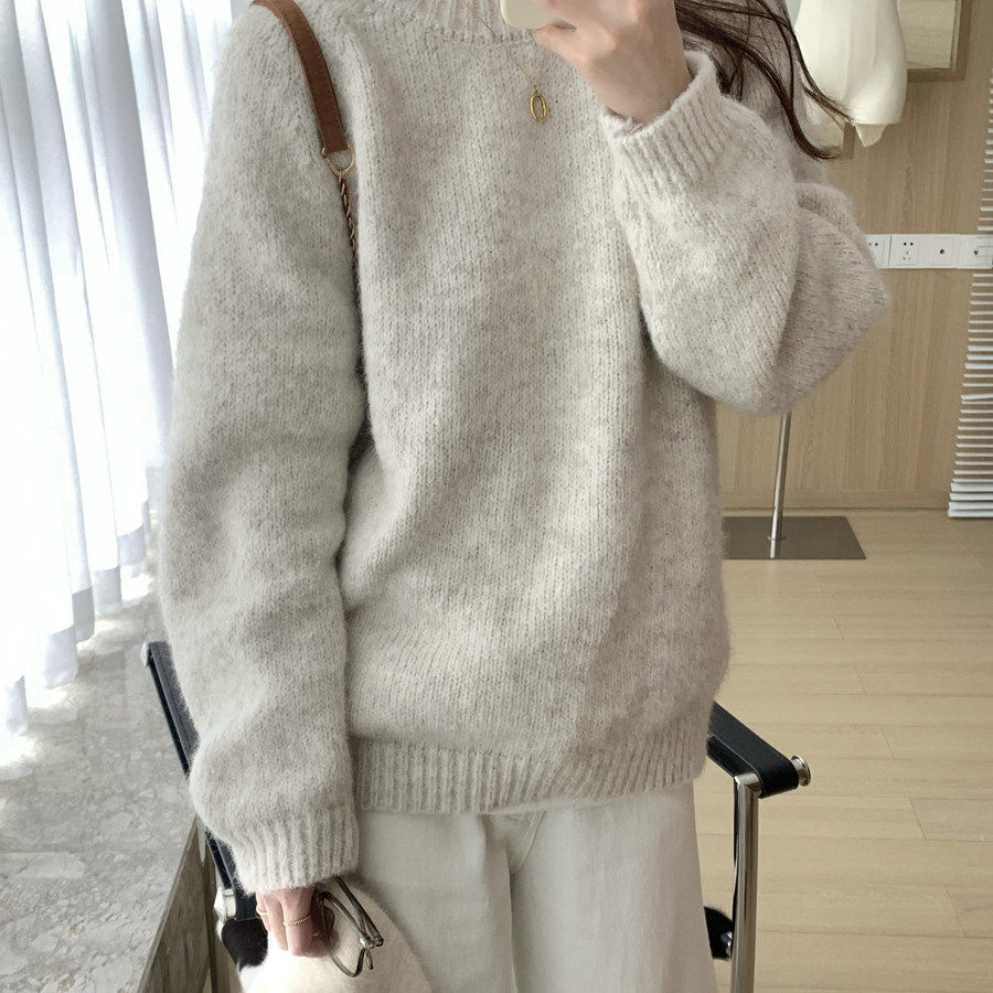韩系慵懒风毛衣女秋冬季新款圆领软糯内搭宽松长袖套头针织衫上衣
