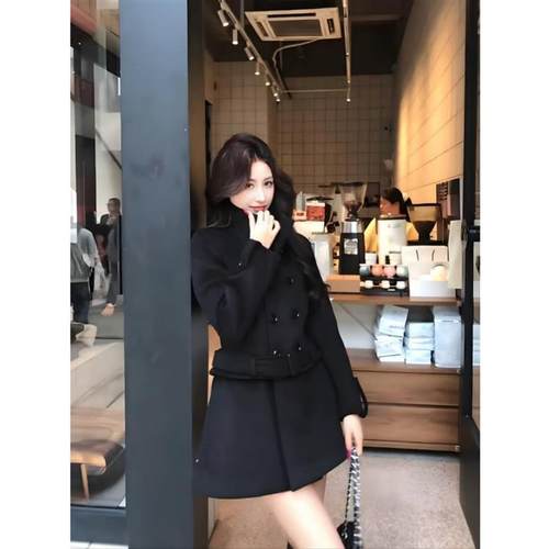 秋冬气质显瘦法式设计感双排扣收腰毛呢外套女加厚保暖黑色大衣女