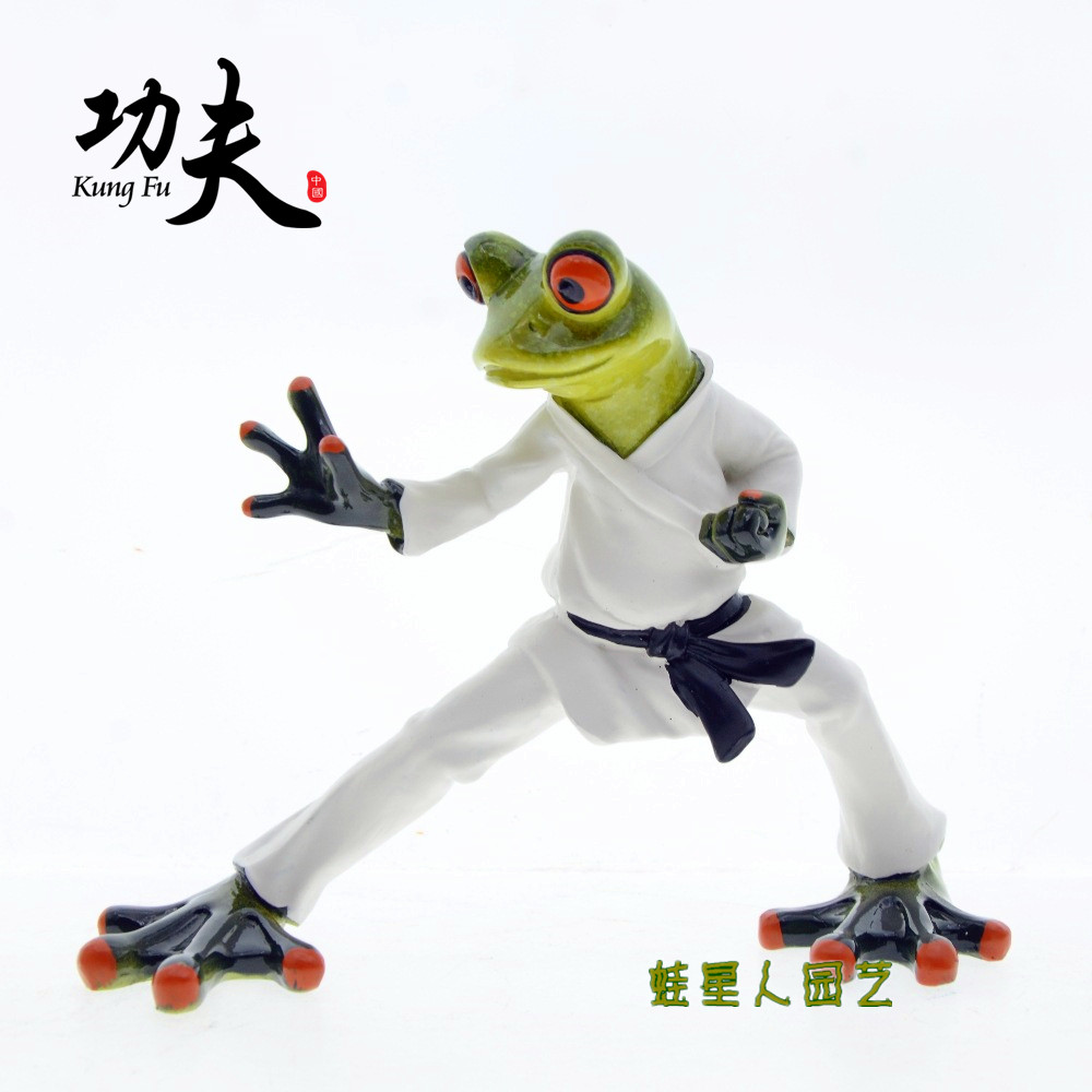 功夫青蛙跆拳道黑带武术园艺摆件