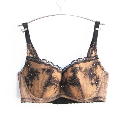 欧系列专柜正品刺绣薄棉杯胸罩