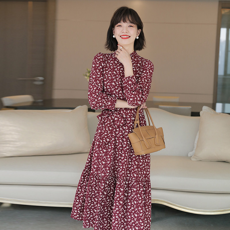 碎花裙连衣裙女2023春季小个子新款法式复古浪漫气质长裙中长款