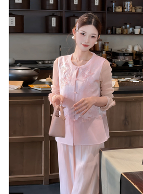 禾婉【蝶恋花】新中式立体提花马甲女2026花卉云纹锁边绣叠穿上衣