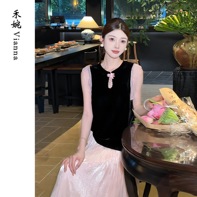 “100桑蚕丝”丝绒钉珠花瓣袖T恤