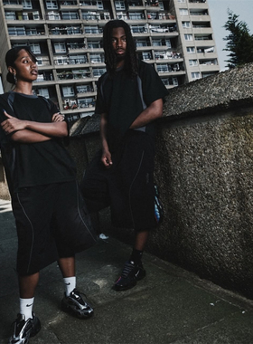 Mertra 夏季男女撞色刺绣脉冲短袖短裤 Pulse Black Set 时尚流行