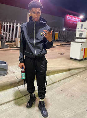 Trapstar 春秋季男士带帽刺绣冲锋衣外套休闲宽松高街美式潮牌