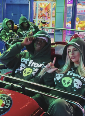 Broken Planet 夜光绿外星人 hoodie-glow inna dark暗绿情侣卫衣