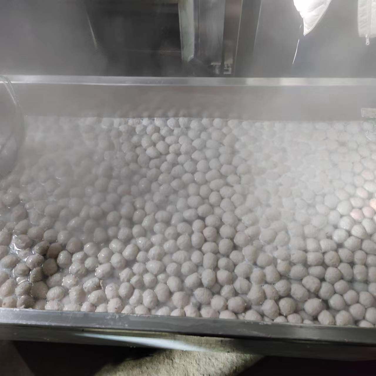 自动肉丸成型机撒尿牛肉丸子机器圆子成型设备丸子机现货,清洗/食品/商业设备,肉制品加工设备,淘宝优惠券,粉丝福利购,淘宝优惠卷