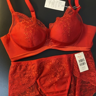 聚拢舒适三排扣20812239套装 85B套装 80B 曼75B