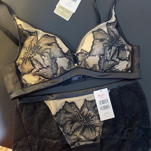 曼75C金标聚拢上薄下厚无钢圈调整型三排扣套装 20812248