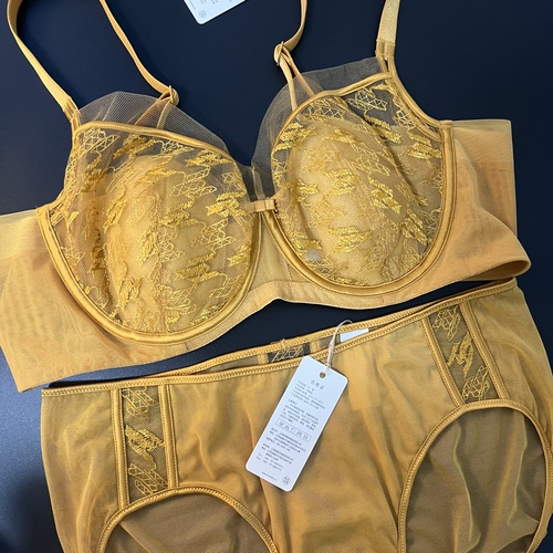 伊80C 85B高奢蕾丝小耳朵软钢圈大雄显小3/4调整型10851097