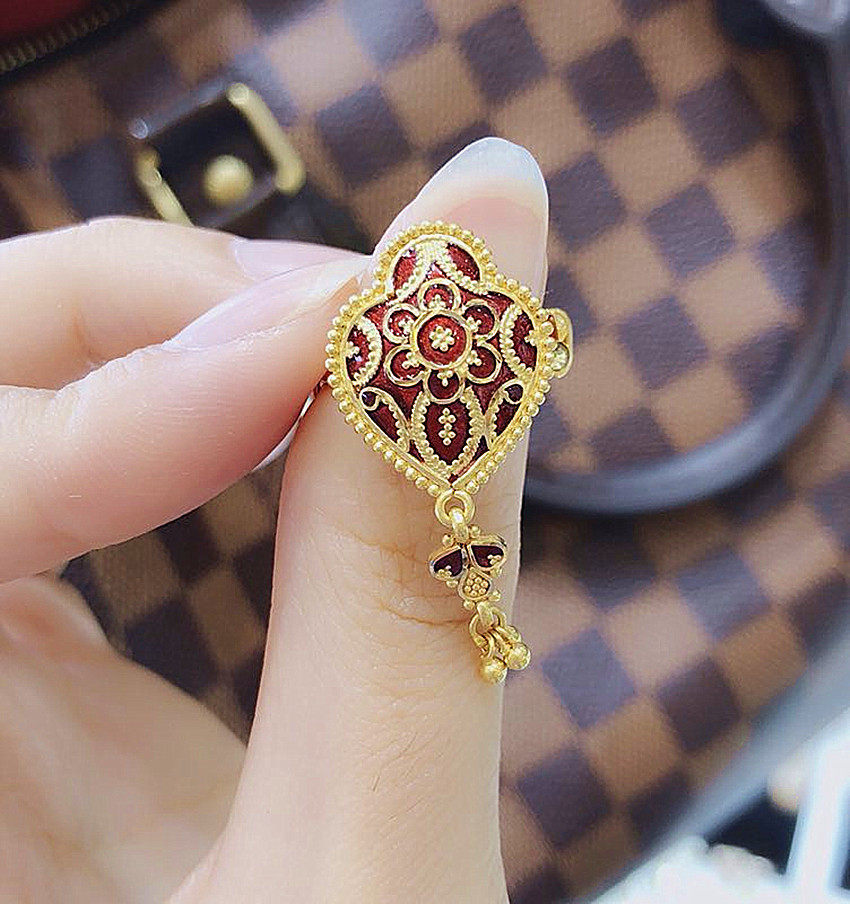 迪拜现货！22k亮眼红色流苏戒指|ruв категории ювелирные изделия/алмаз/жадеит/золото, драгоценности Kim, украшения - от Buy2taobao.com для оказания профессиональной услуги покупки агента Taobao