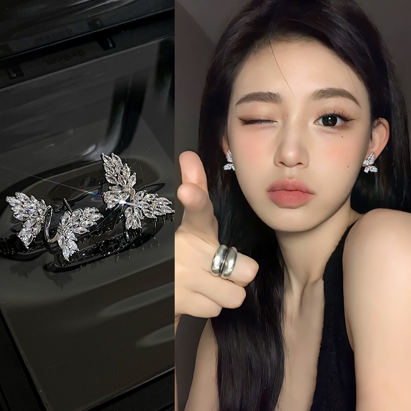 轻奢耳环女2025年新款潮ins耳钉时尚个性小众设计高级感独特耳饰,饰品/流行首饰/时尚饰品新,耳环,淘宝优惠券,粉丝福利购,淘宝优惠卷