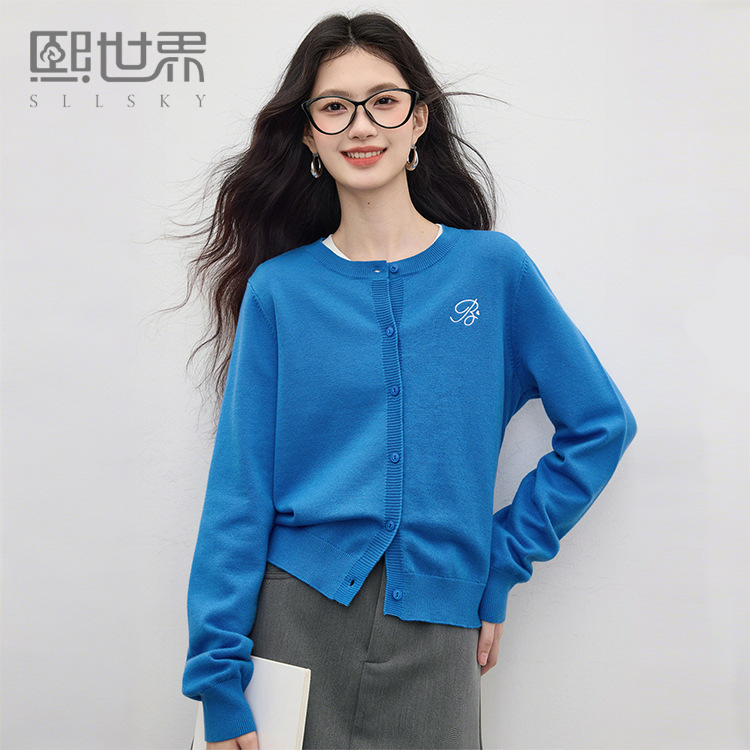 熙世界克莱因蓝软糯针织开衫女秋季2025新款刺绣韩系穿搭长袖毛衣,女装/女士精品,时尚套装,淘宝优惠券,粉丝福利购,淘宝优惠卷