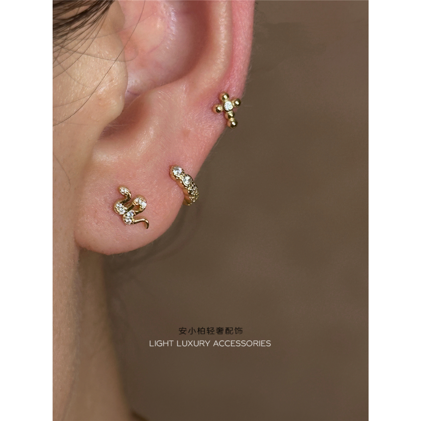 安小柏 十字架小蛇 通体s925纯银小耳钉螺丝扣耳环睡觉免摘叠带潮