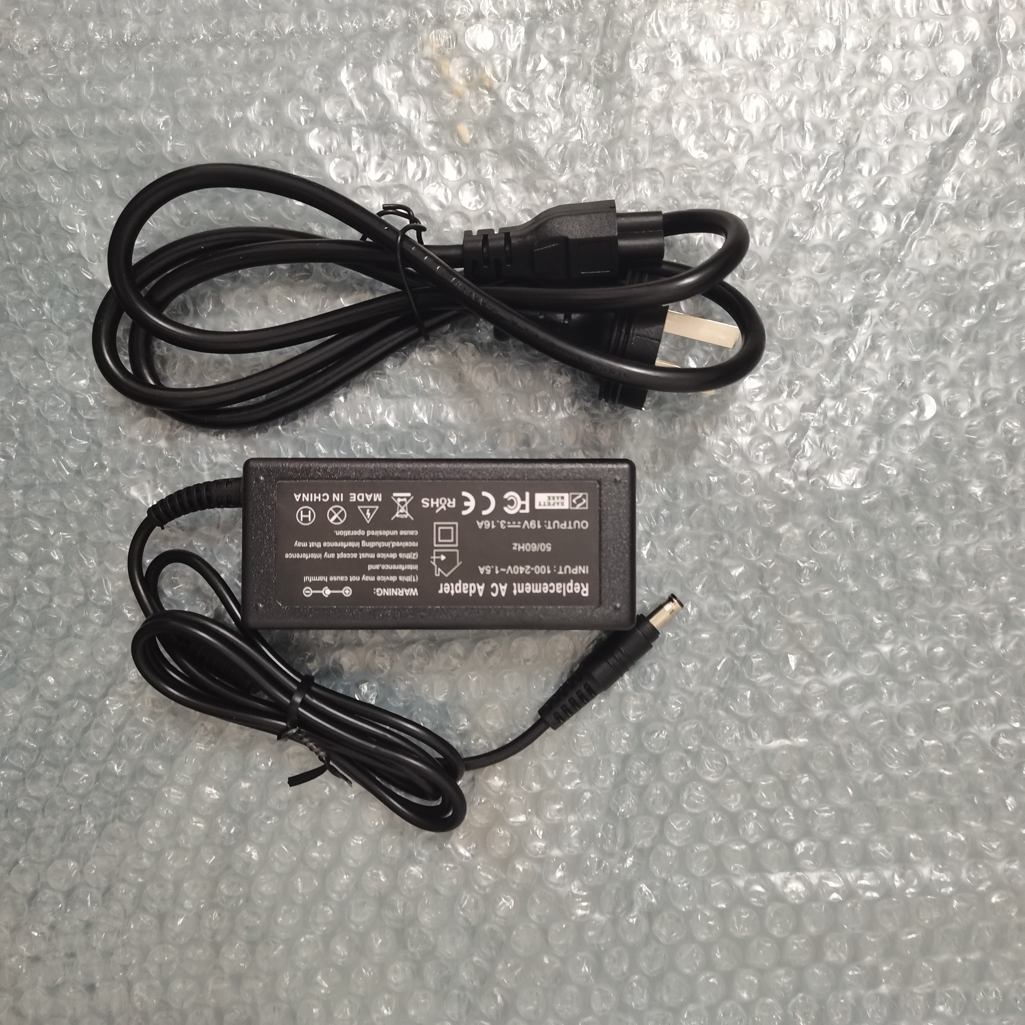 美国NETGEAR网件19V3.16A光猫路由器电源适配变压器插头