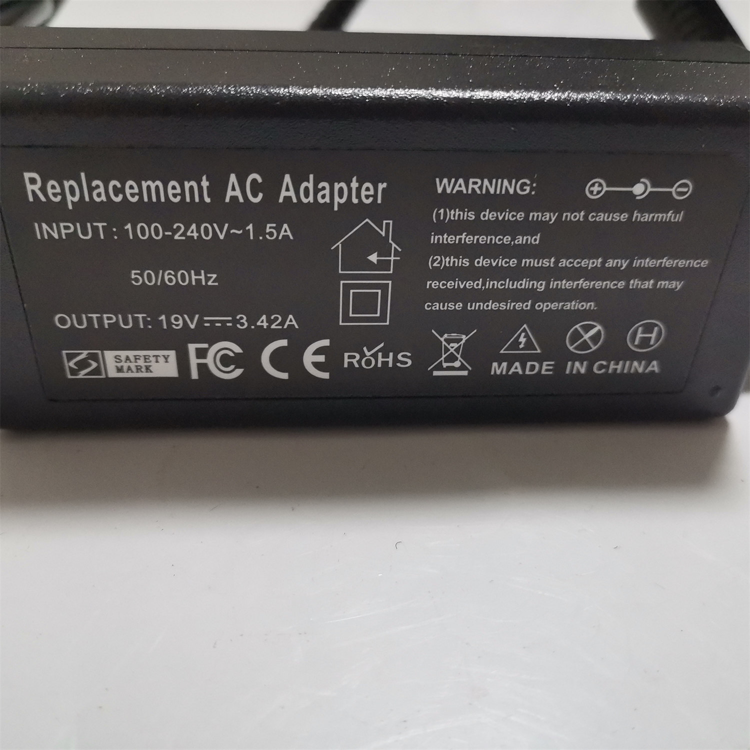 asus华硕电源适配器电脑充电器笔记本电源适配器19V3.42A