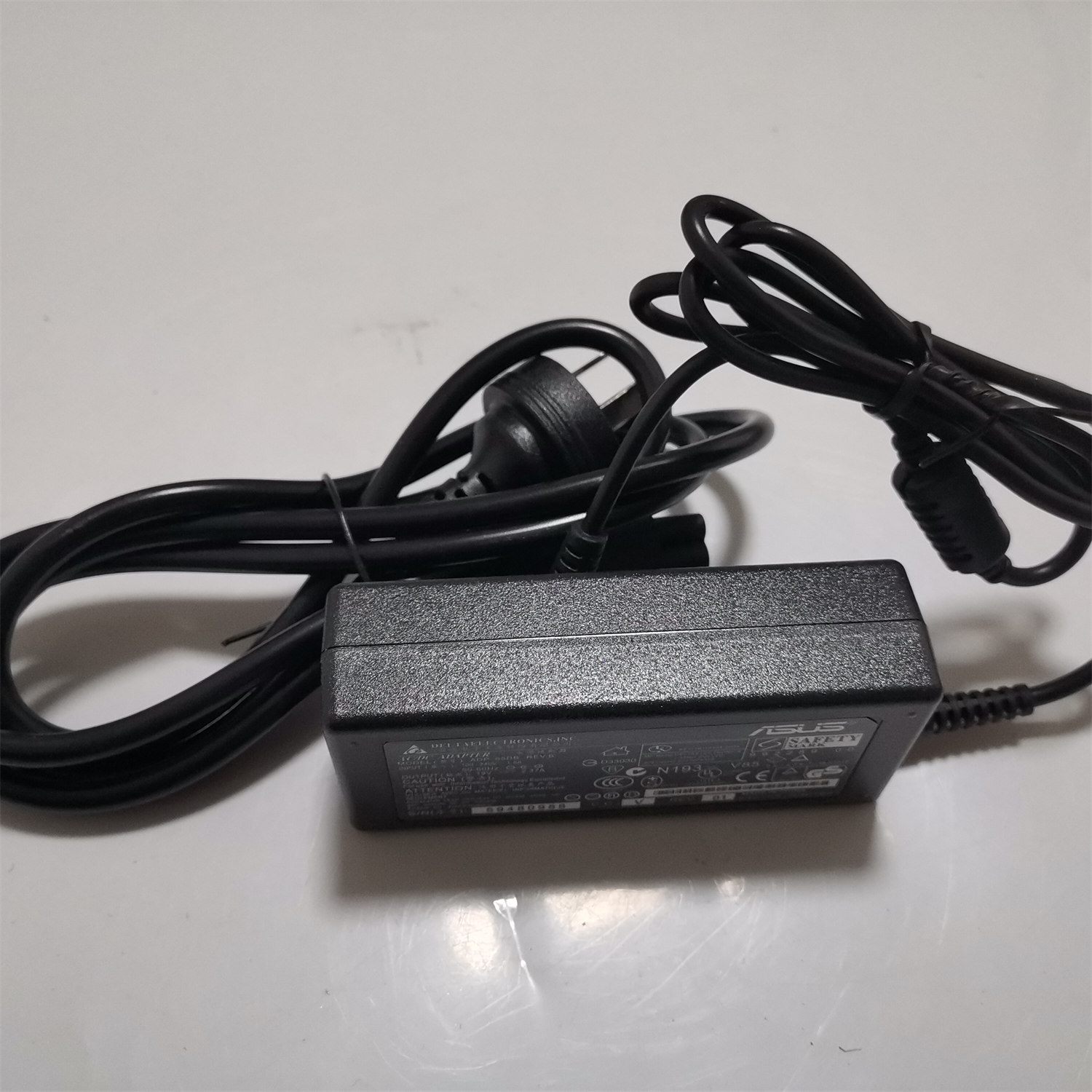 华硕AD883J20 ADP-45BW B笔记本电脑电源适配器19V 2.37A充电器