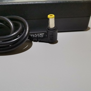 坚果G3 J7S Q8投影仪电源适配器 6.15A 原装 充电器19.5V JMGO