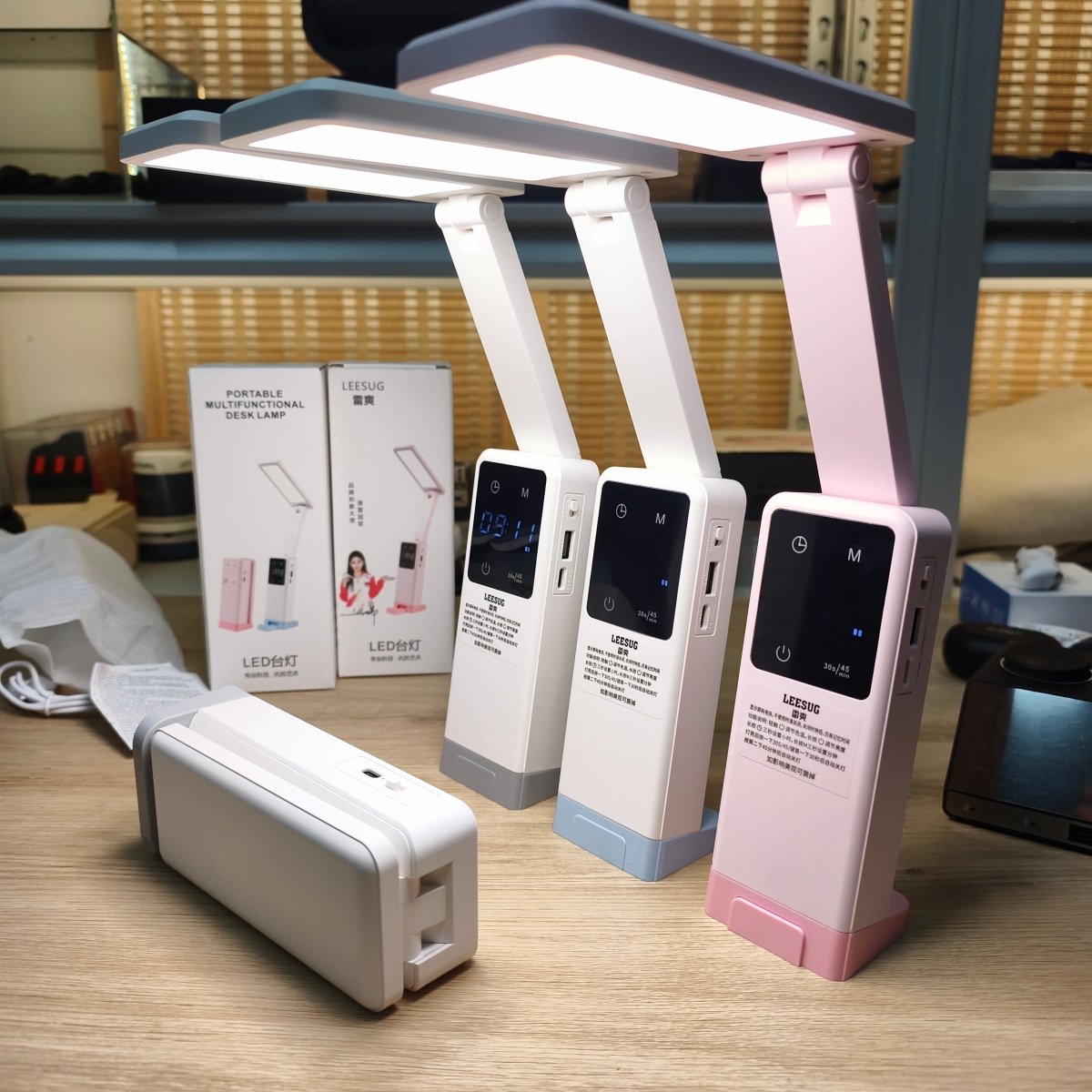 LED台灯学生习专用护眼办公桌面卧室床头工作灯充电宝户外便携